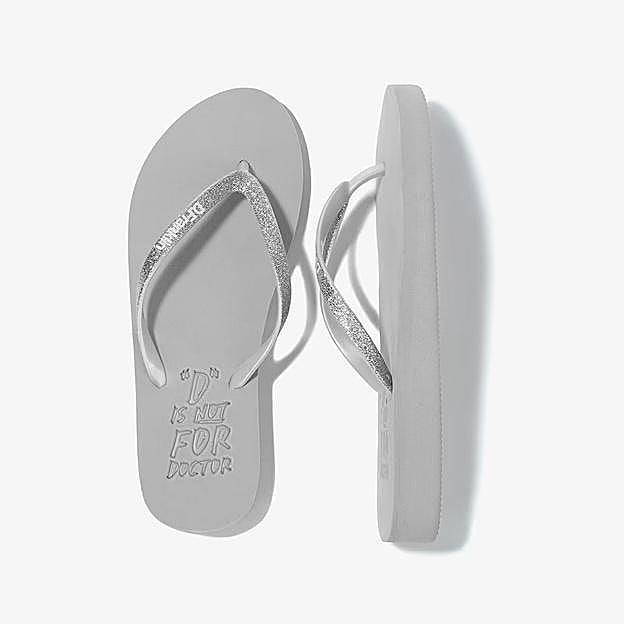 Chanclas de dedo de mujer con glitter (19,99€ en El Corte Inglés)