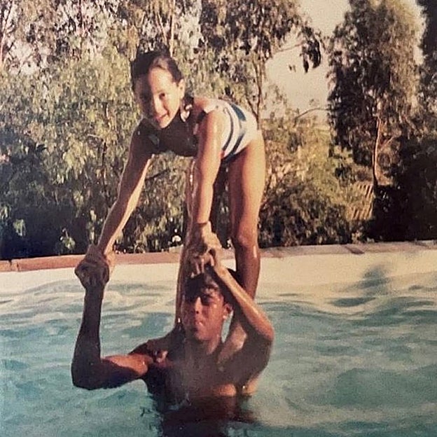 Enrique Iglesias y Tamara Falcó cuando eran pequeños. 