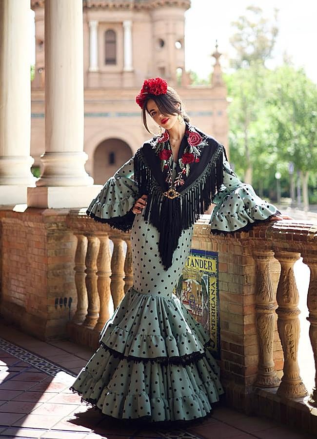 Imagen - Violeta Mangriñan en la Feria de Sevilla (@violeta)