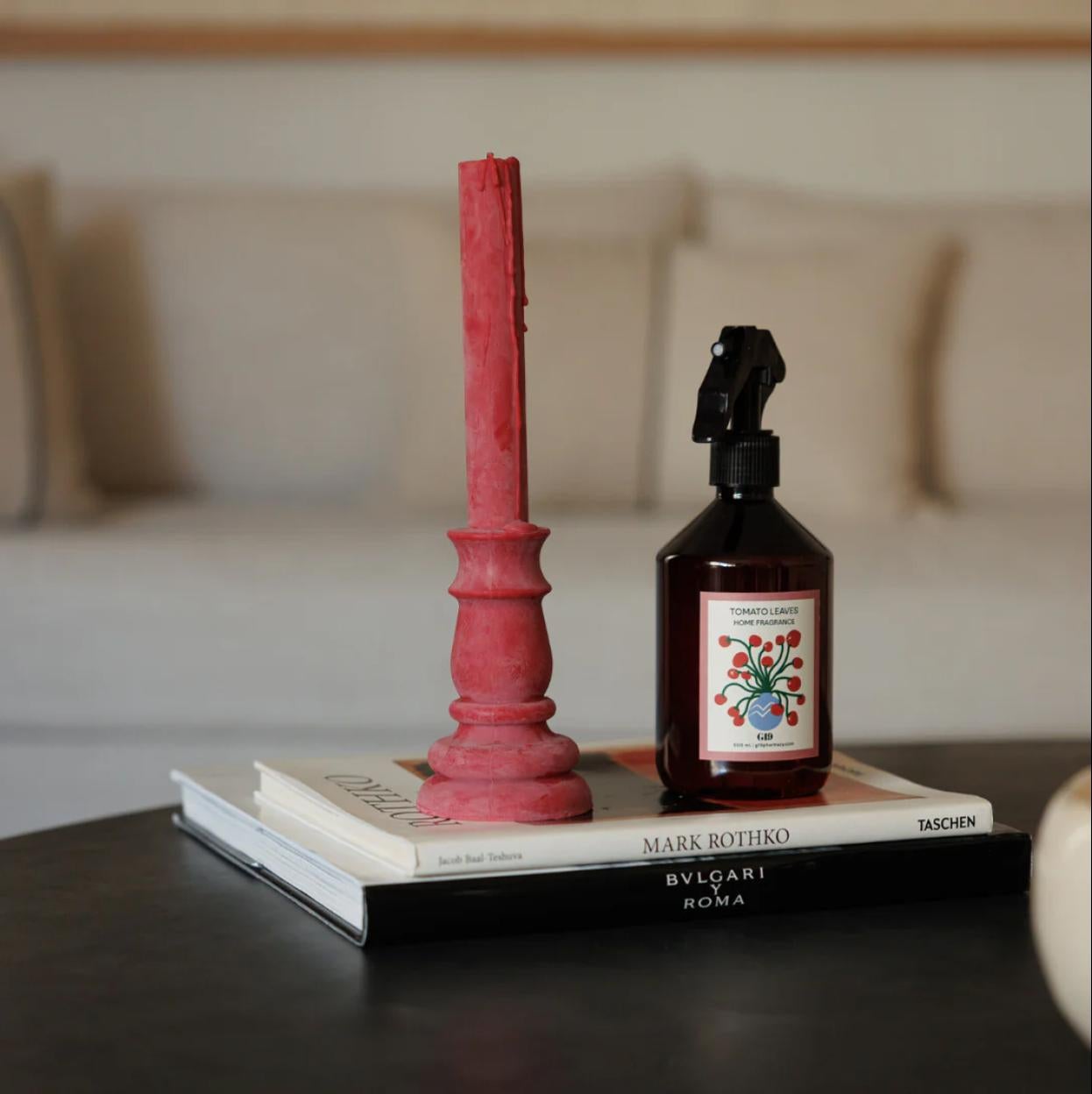 El ambientador en spray Tomato Leaves de G19 ORGANICS es mi favorito porque te transporta a la huerta y huele a pura naturaleza.