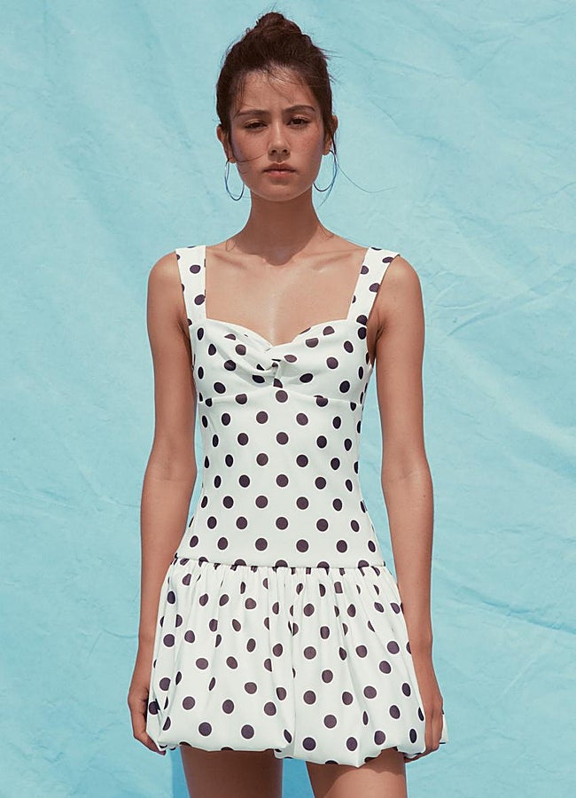 Imagen - Vestido corto de lunares de Zara.
