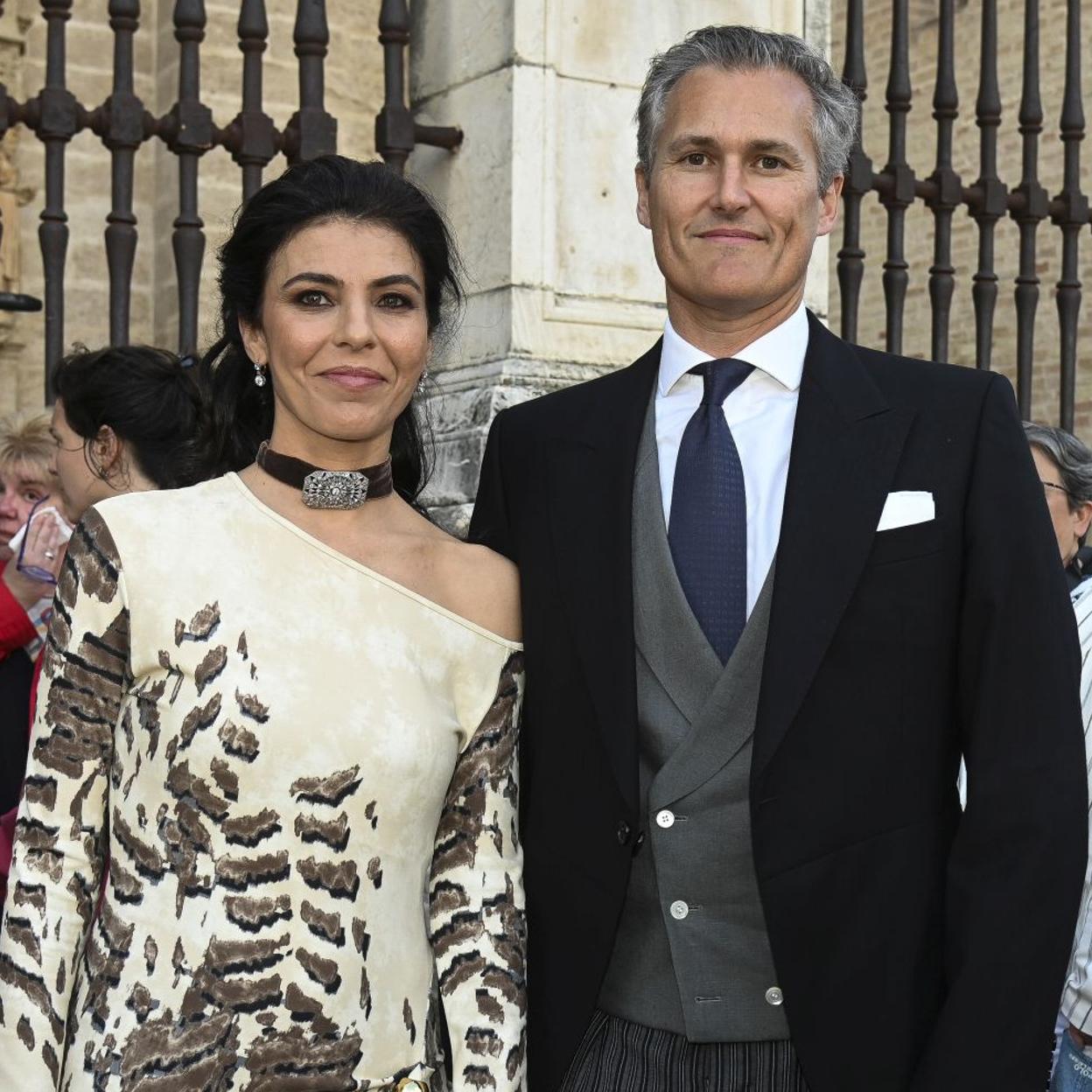 Eva Morejón y Fernando Solís, en la boda de la sobrina de Luis Astolfi. 