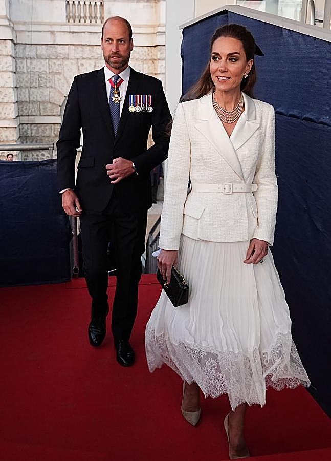 Imagen - Kate Middleton con una falda de encaje. 7 GTRES