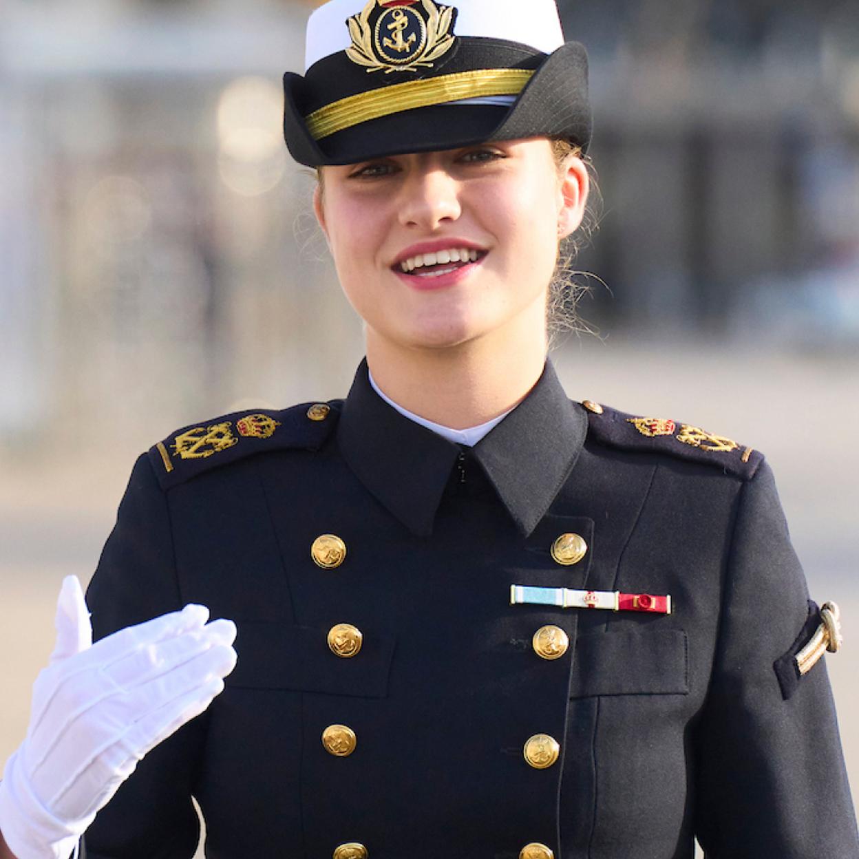 La princesa Leonor sigue su viaje en Elcano, haciendo escala en Santa Marta. 