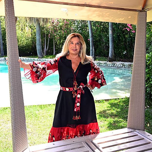 El curioso reparto de la herencia envenenada de Olivia Valère: fin de la guerra entre su viudo y sus dos hijastros