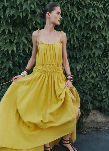 Imagen - Vestido amarillo de Zara (69,99 euros)