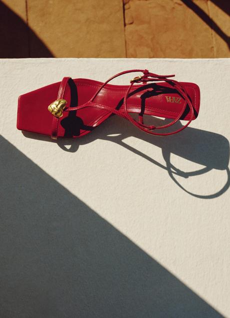 Imagen - Sandalias rojas de Zara (39,99 euros)