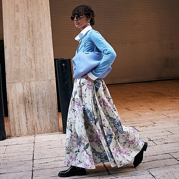 Faldas con estampado floral, la alternativa a los vestidos de primavera para crear looks alegres y a la moda