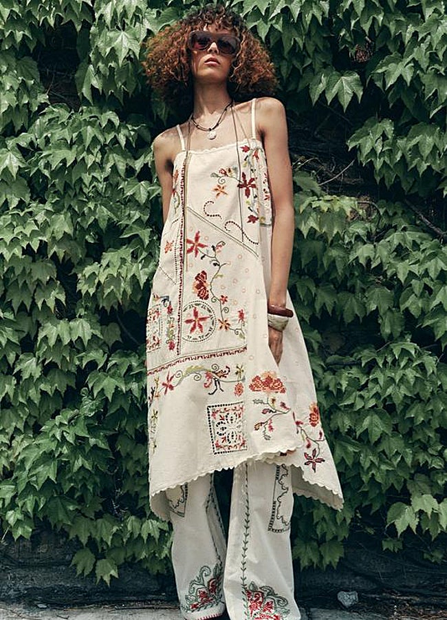 Imagen - Vestido asimétrico bordados Zara.