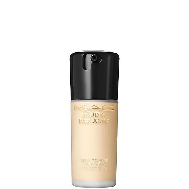 Studio Radiance Serum Powered Foundation de Mac. Precio: 45,45 euros