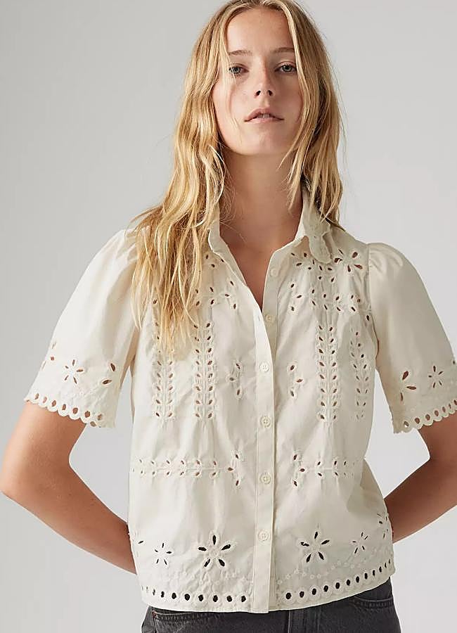 Imagen - Camisa con bordado suizo en blanco de Levi's.