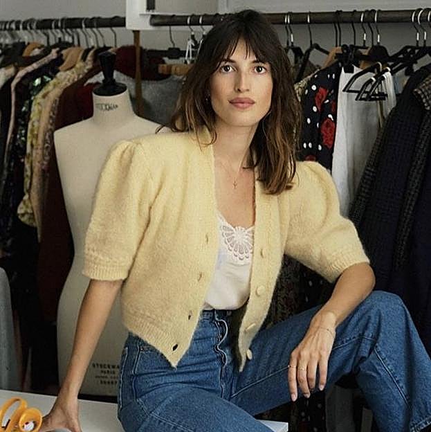 Cárdigan de manga corta, la chaqueta que aman las francesas en primavera para rejuvenecer el look