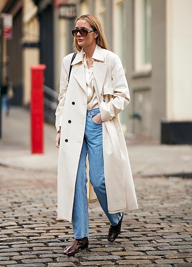 Imagen - Mujer con look casual con pantalones cigarettes/LAUNCHMETRICS SPOTLIGHT