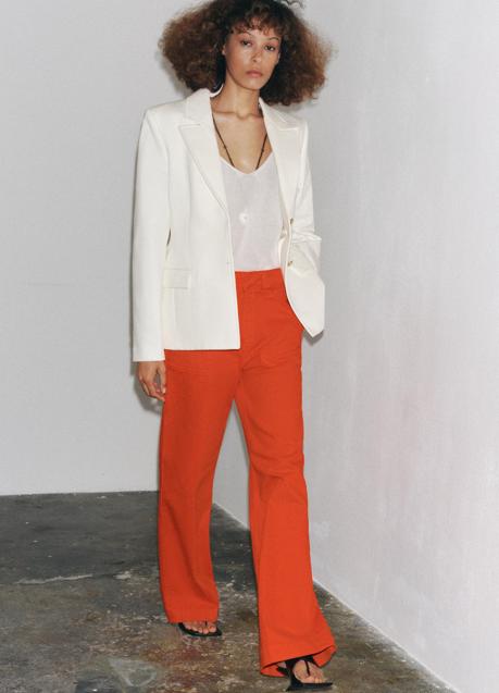 Imagen - Pantalones rojos de Zara (35,99 euros)