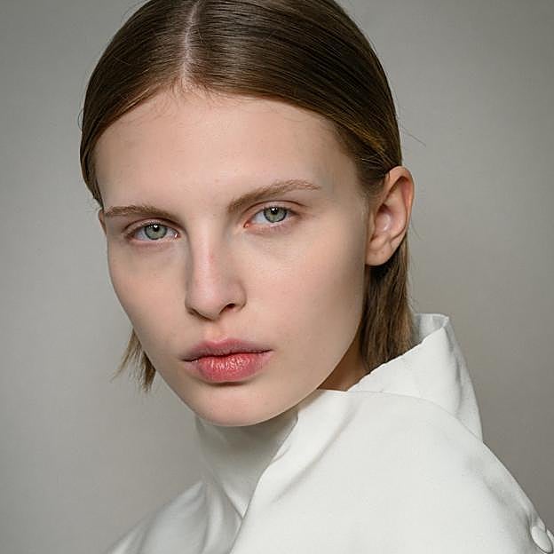 No soy la misma desde que uso estos sérums con ácido hialurónico: piel hidratada, rellena y radiante