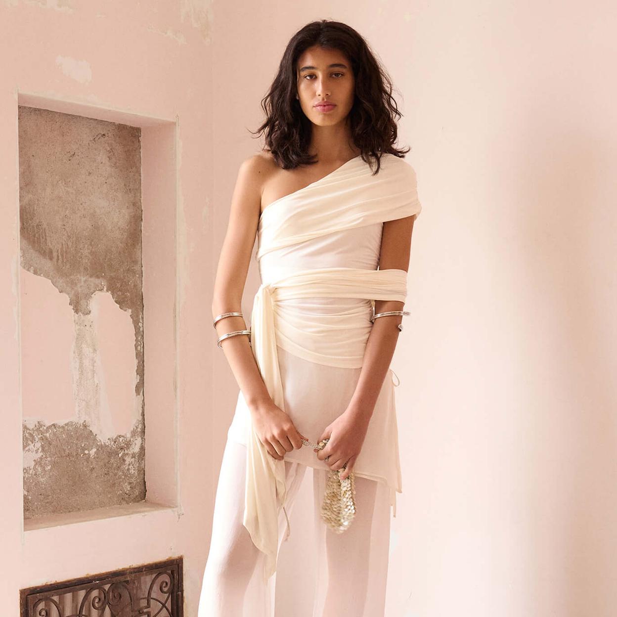 Un vestido de novia.