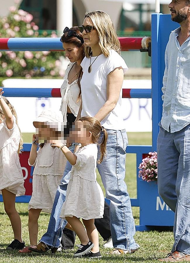 Imagen - Marta Ortega con unas sandalias marrones. / GTRES