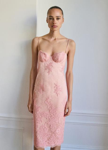 Imagen - Vestido de encaje de Mango (240 euros)