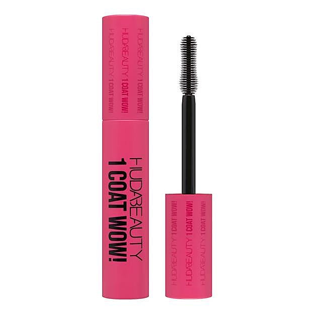 1 Coat Wow! de Huda Beauty. Precio: 26 euros