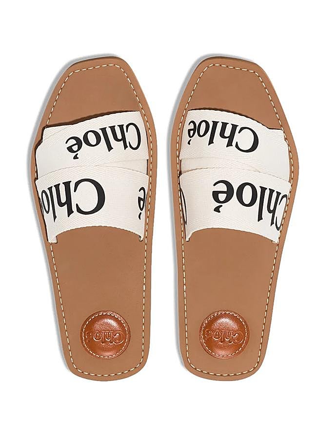 Imagen - Chloé sandalias Woody con tiras del logo, 631 euros.