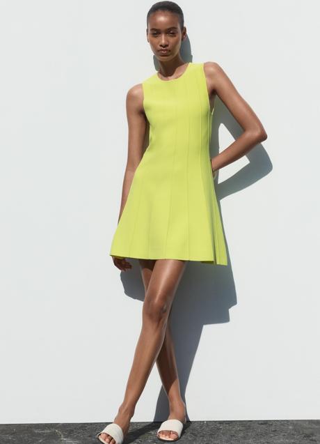 Imagen - Vestido corto de Zara (27,99 euros)