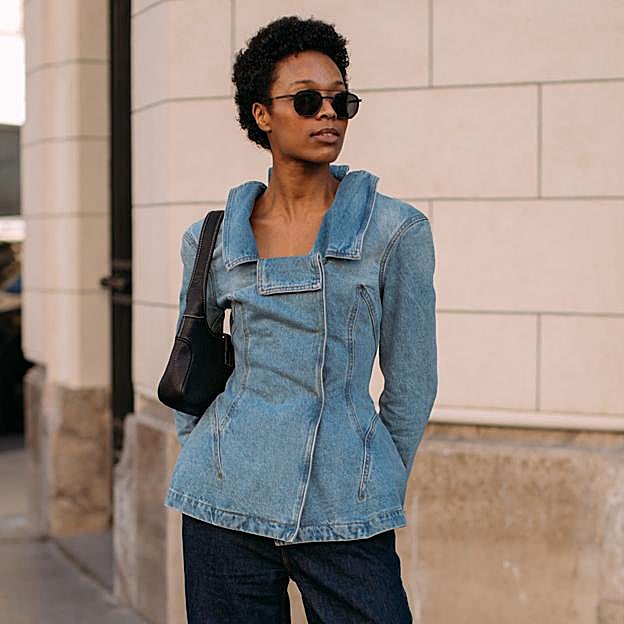 Los tops con peplum que más se llevan están en Zara: estilizan, son tendencia y combinan con todo