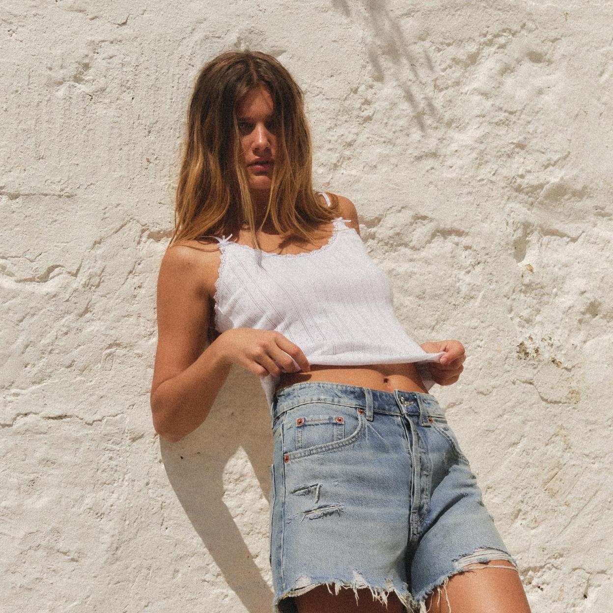 Pantalones cortos vaqueros: los diseños que más favorecen este año