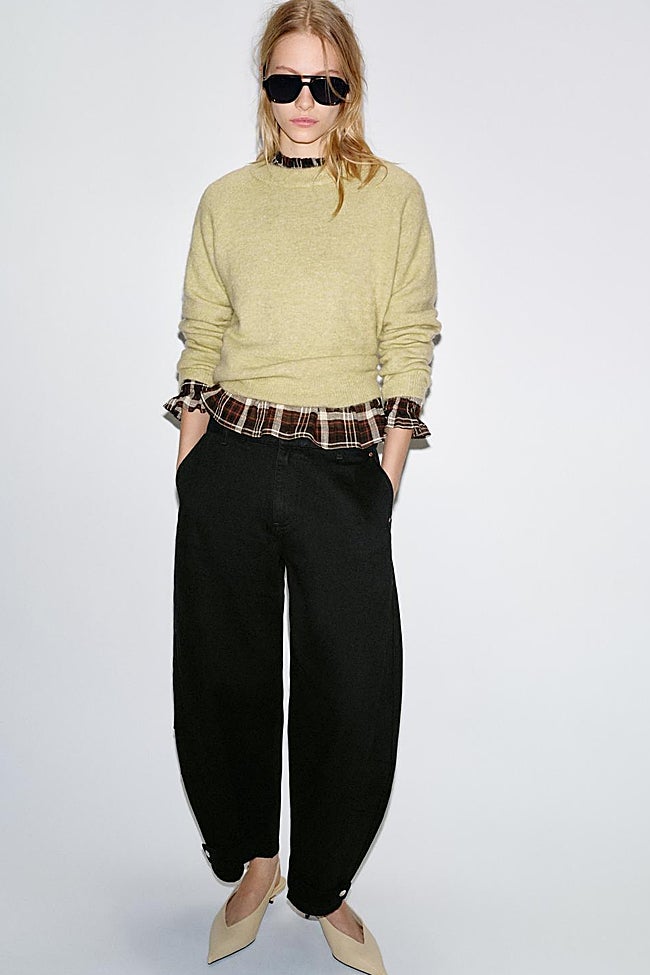 Vaqueros negros de Zara (35,99 euros)