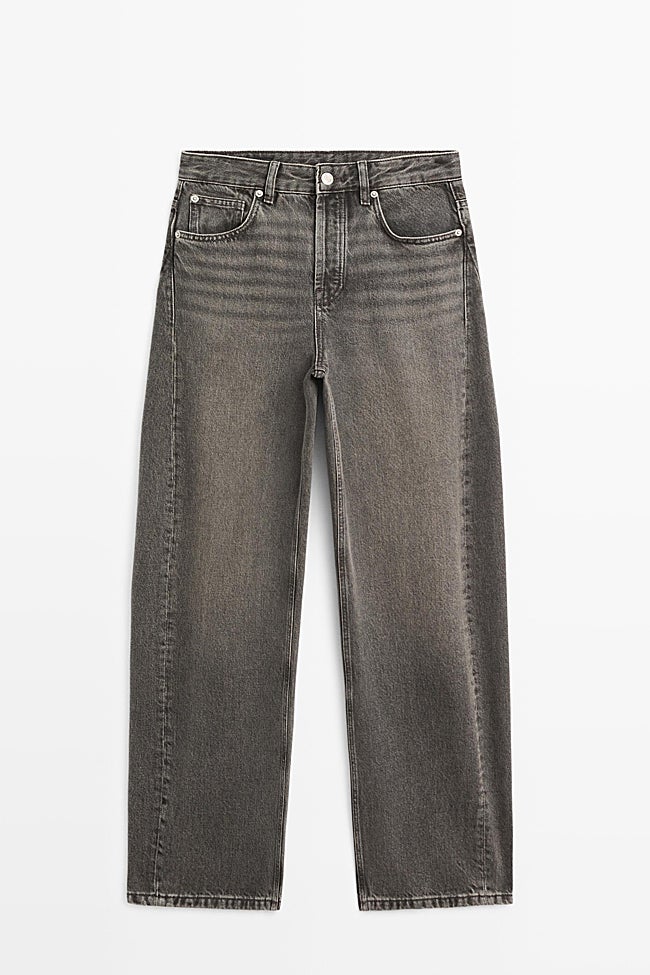 Vaqueros balloon de Massimo Dutti (59,99 euros)
