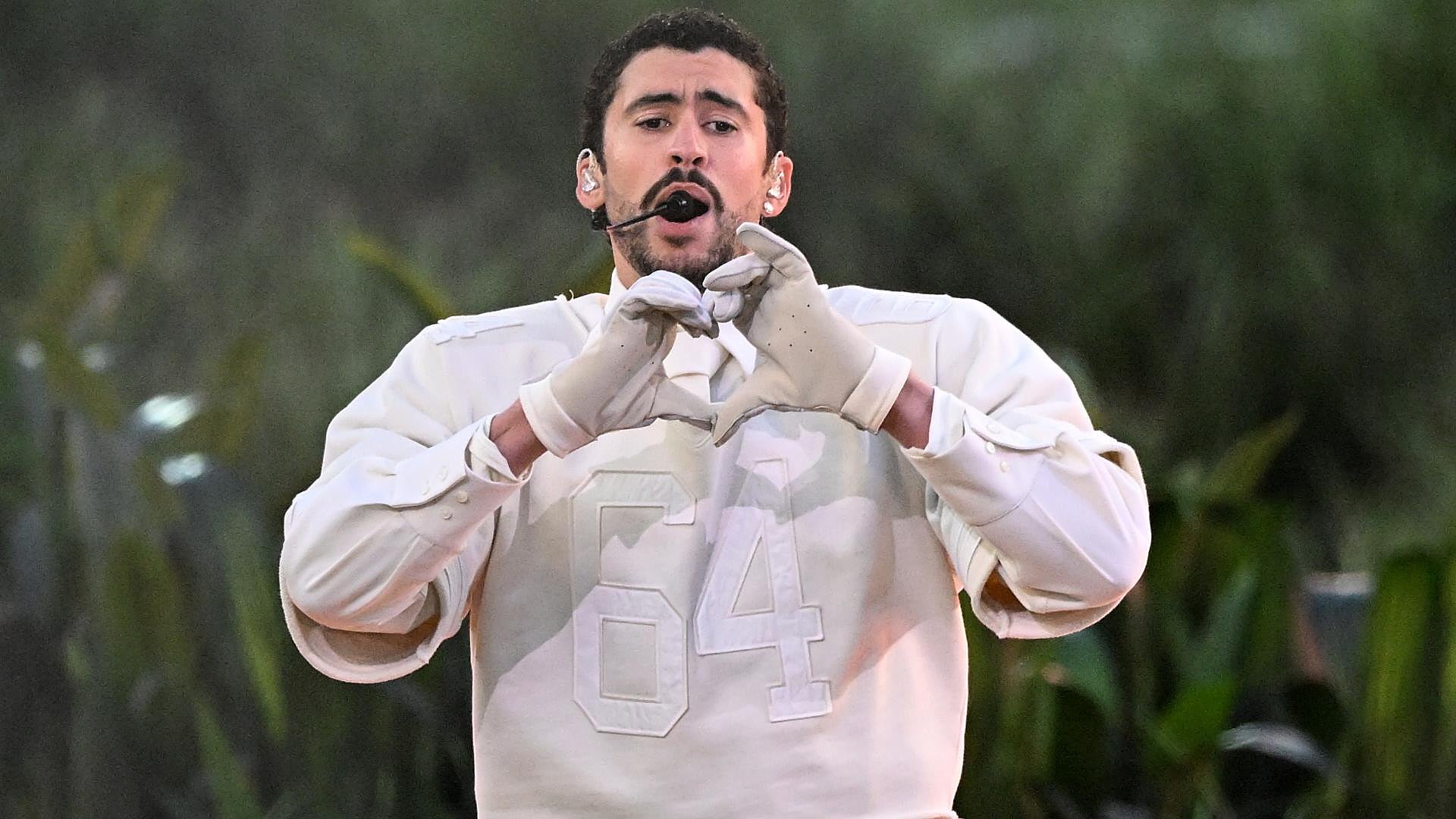 Qué canciones exclusivas podría cantar Bad Bunny en los conciertos de ...