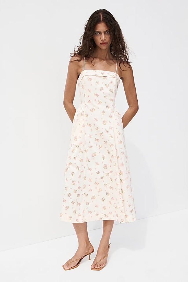 Vestido con estampado de flores de Mango