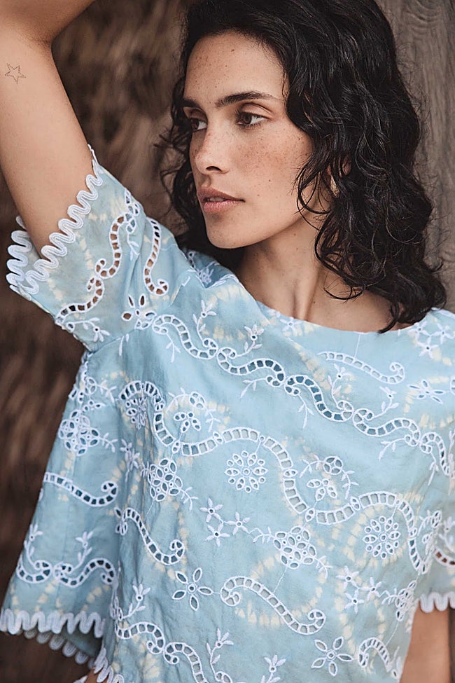 Camisa con bordados de Maison 123 (99,99 euros)