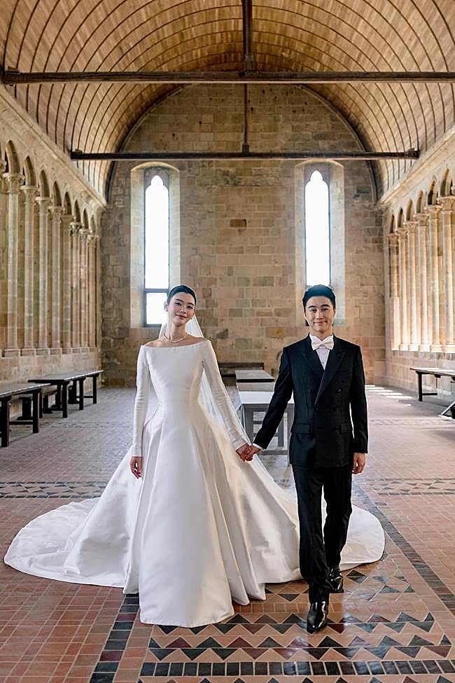 Llevó un vestido de novia clásico de Dior.
