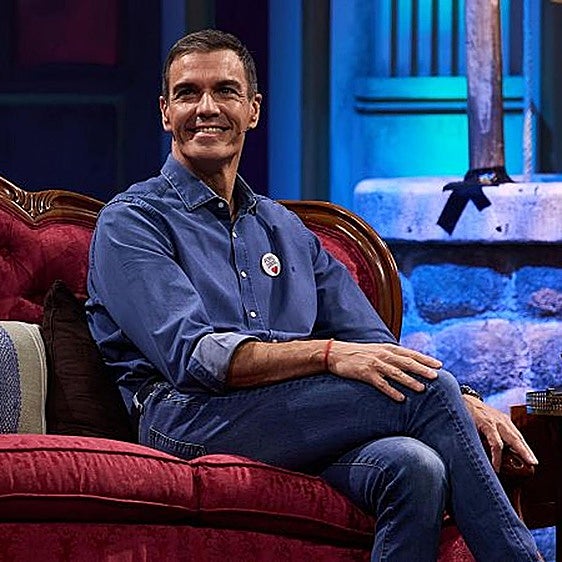 Pedro Sánchez en La Revuelta de Broncano con total look vaquero.