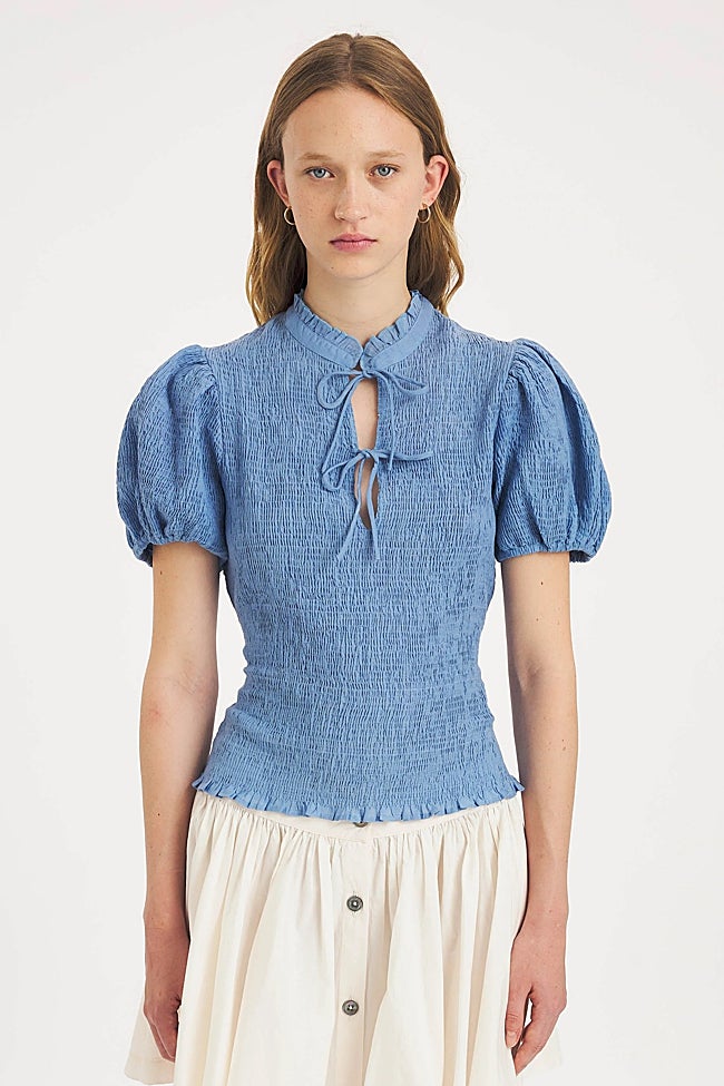 Blusa azul de Antik Batik (175 euros)