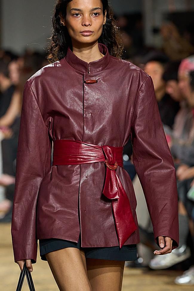Desfile otoño-invierno 2026-2027 de Shiatzy Chen