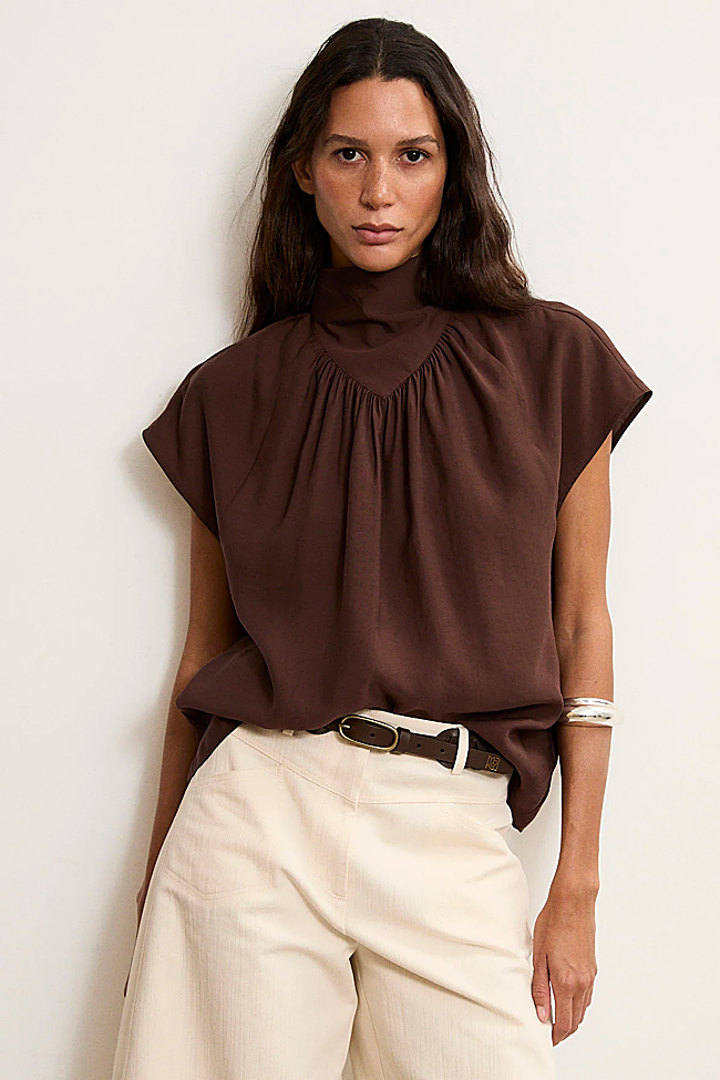 Blusa de Maksu (120 euros).