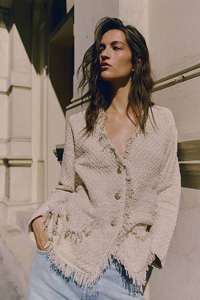 Chaqueta con flecos de H&M (39,99 euros)