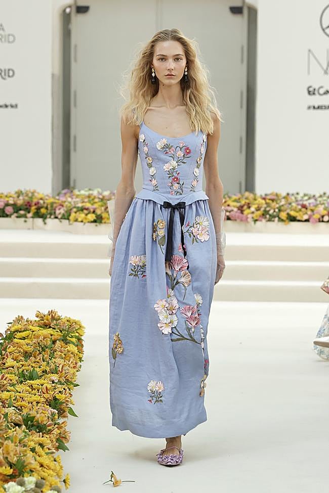 Look de AGUA by Agua Bendita en Mercedes-Benz Fashion Week Madrid.