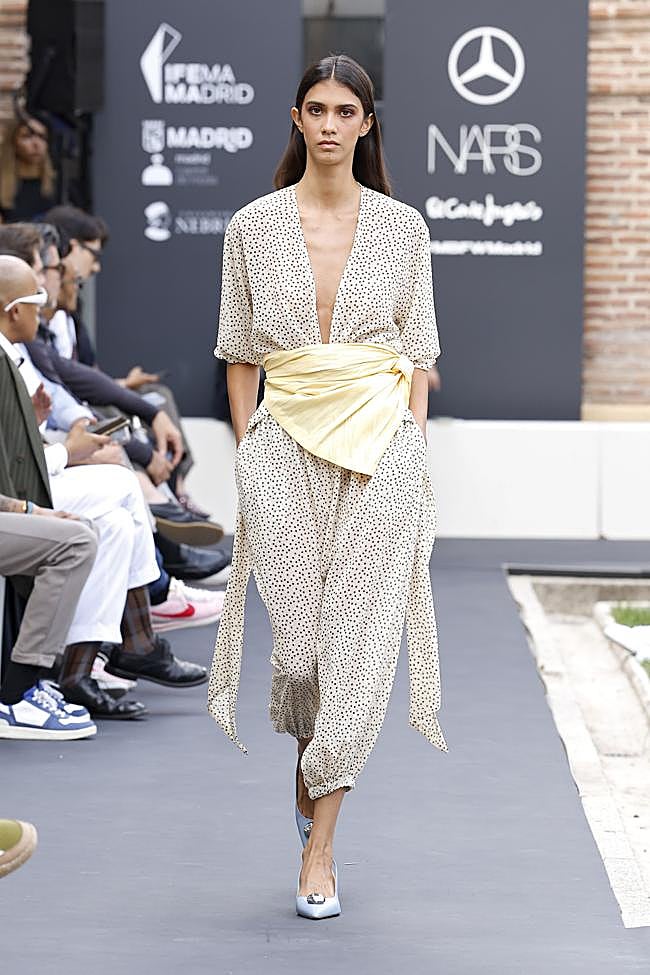Look de Moisés Nieto en Mercedes-Benz Fashion Week Madrid.