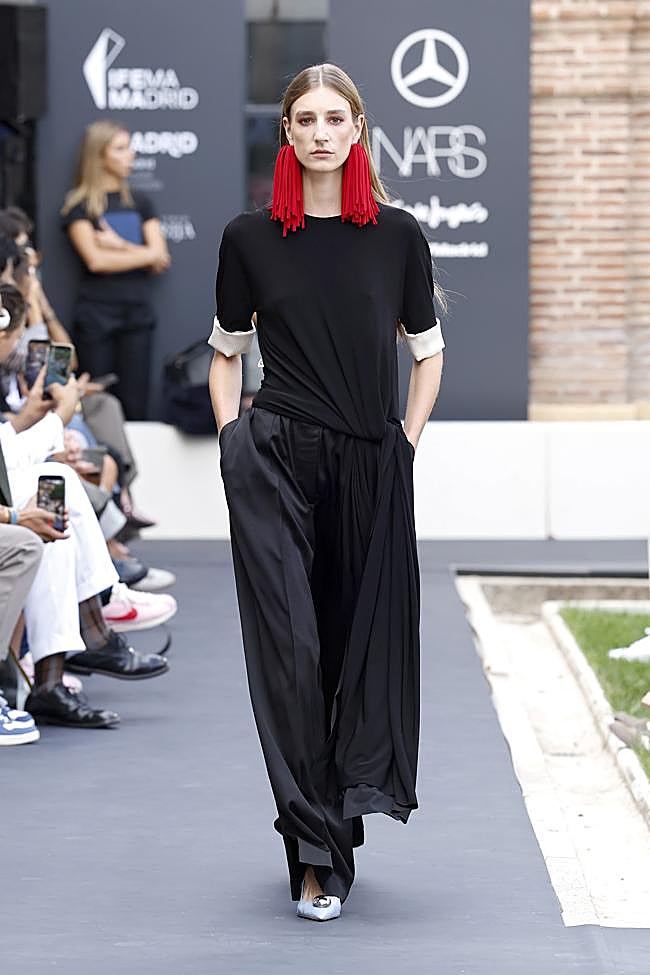 Look de Moisés Nieto en Mercedes-Benz Fashion Week Madrid.