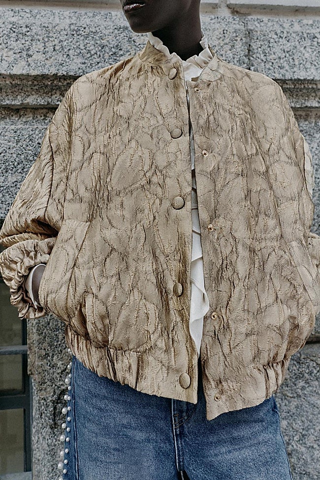 Jacquard-printed Zara jacket (49.99 euros)