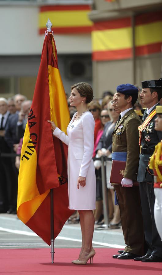 La Reina preside un homenaje a la Guardia Civil en Vitoria