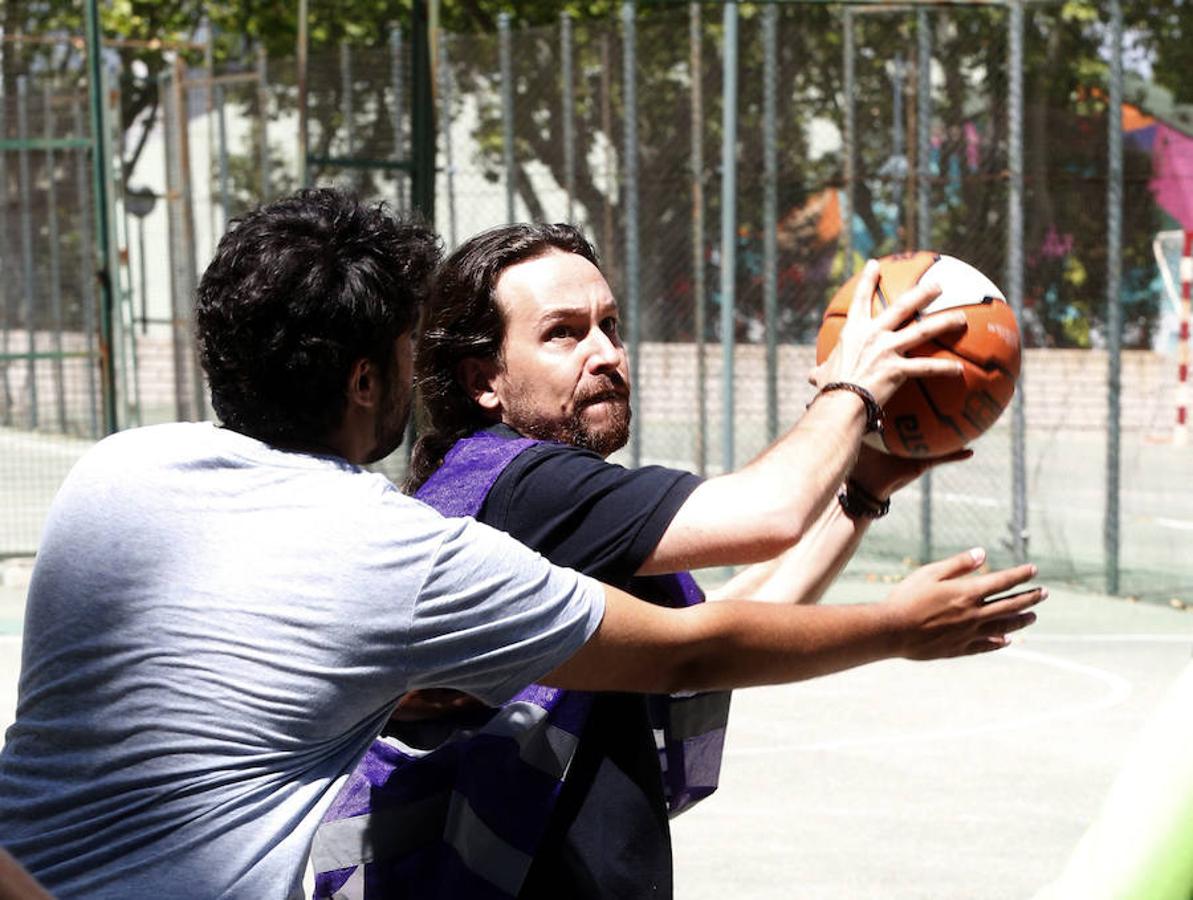 Pablo Iglesias ha dedicado la mañana a hacer deporte junto a simpatizantes y compañeros de partido.