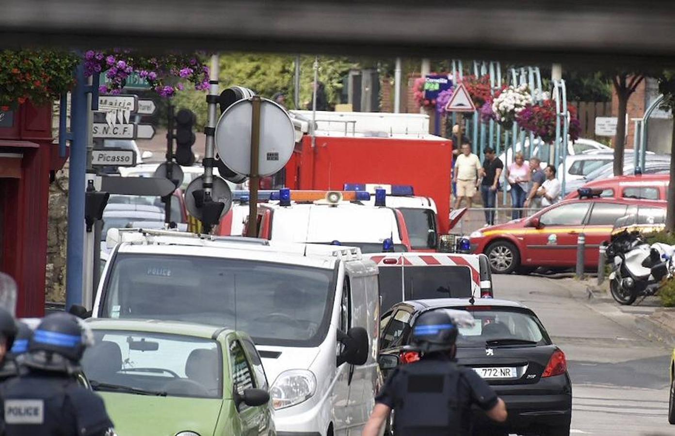 Sangriento asalto a una iglesia de Normandía