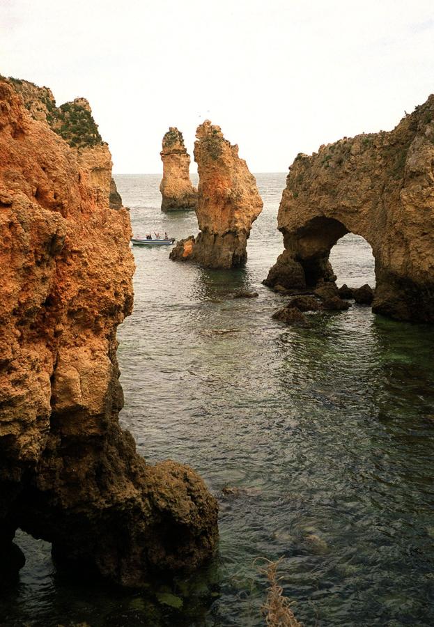 Ponta da Piedade cerca de el Algarve, Portugal.