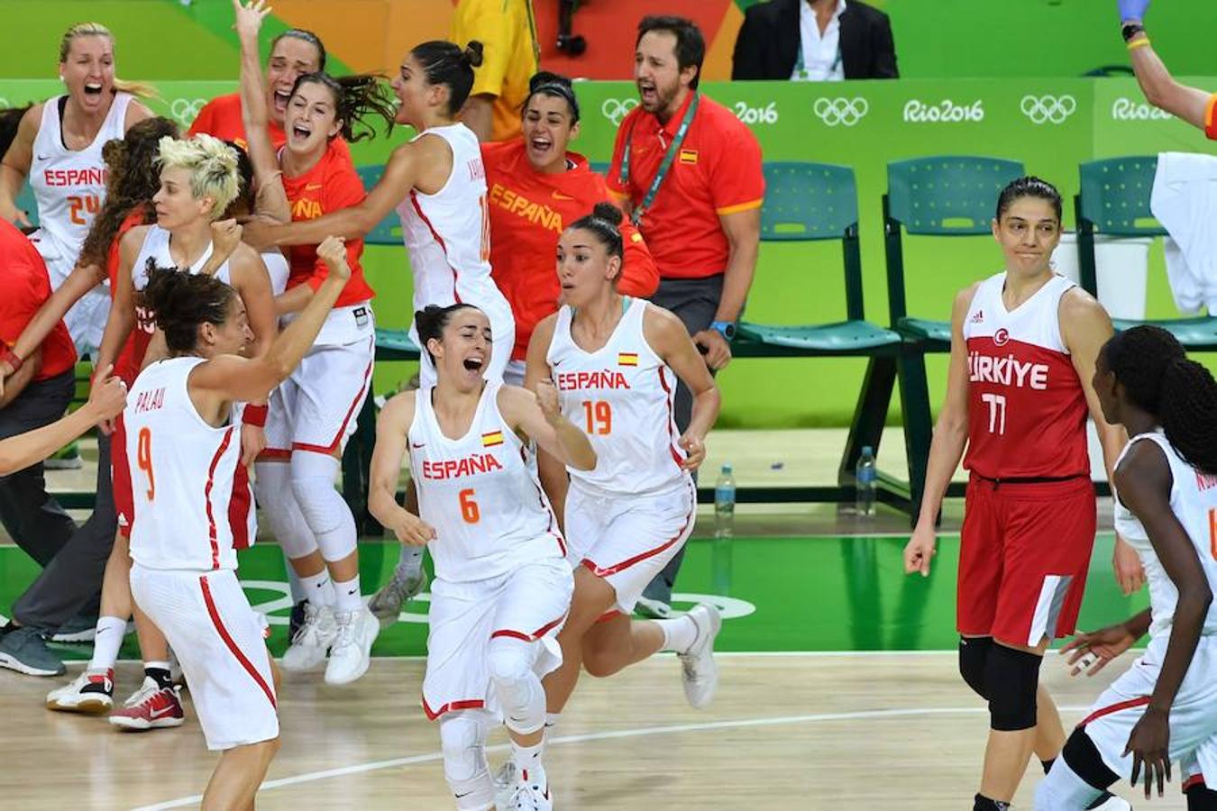 La selección femenina de baloncesto vence a Turquía