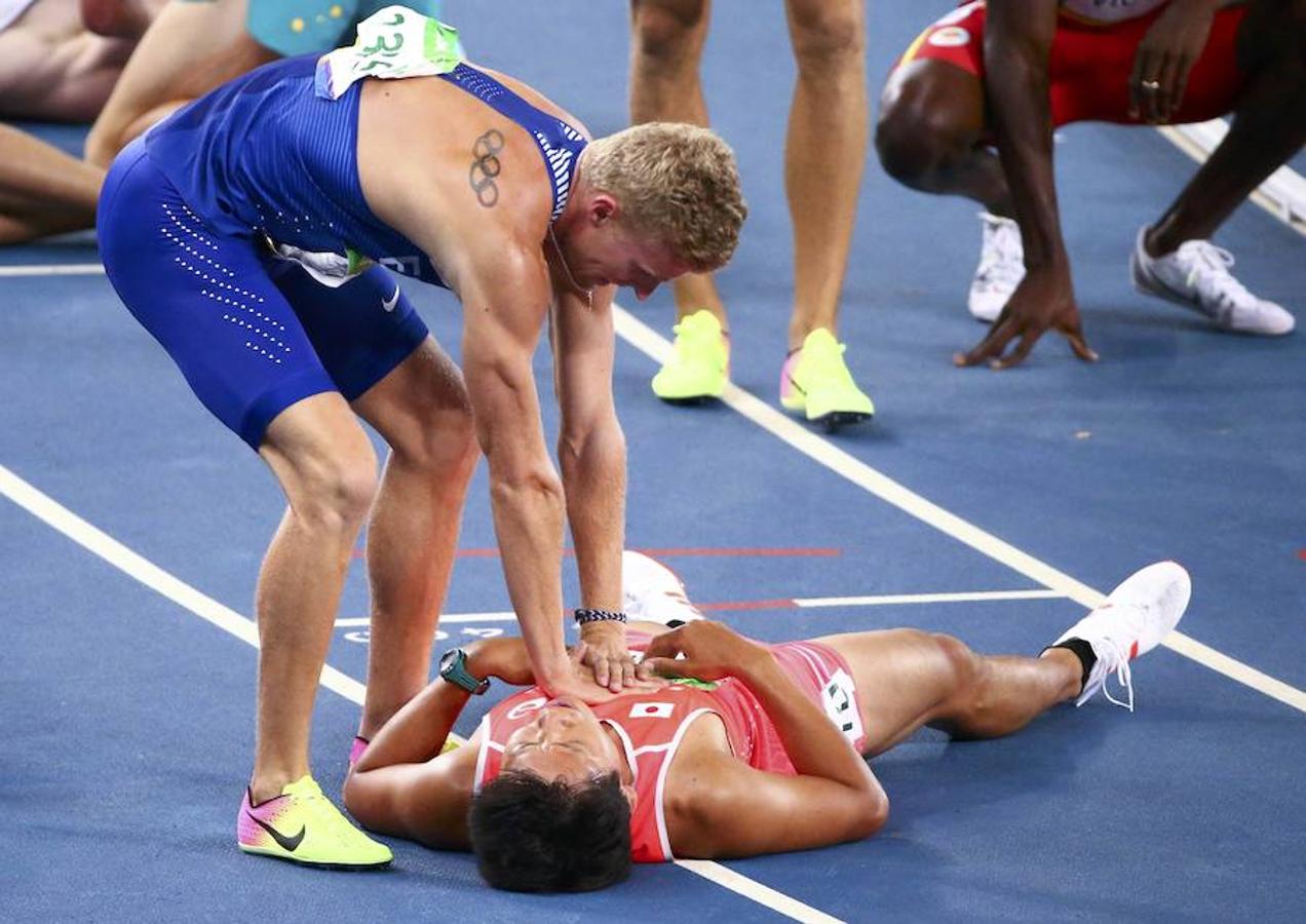 El estadounidense Ashton Eaton conserva la medalla dorada de decatlon