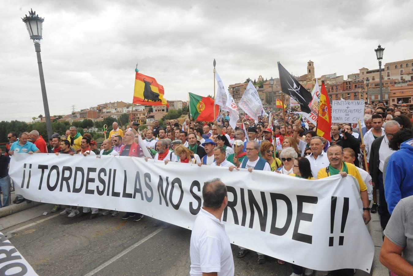 Tordesillas celebra su primera fiesta sin Toro de la Vega