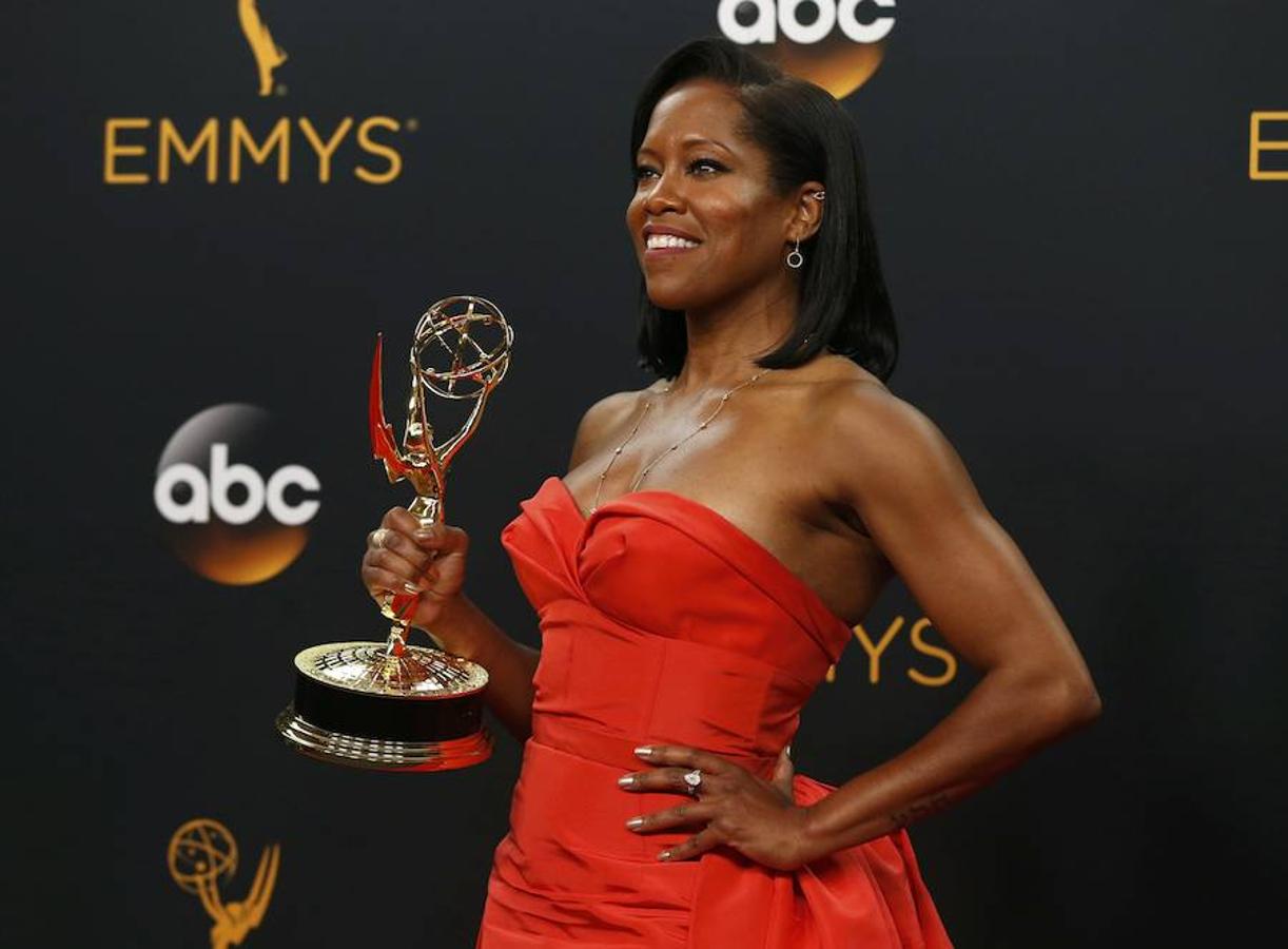 Regina King, triunfadora en el apartado de mejor actriz de reparto en una miniserie, por 'American Crime Story'.